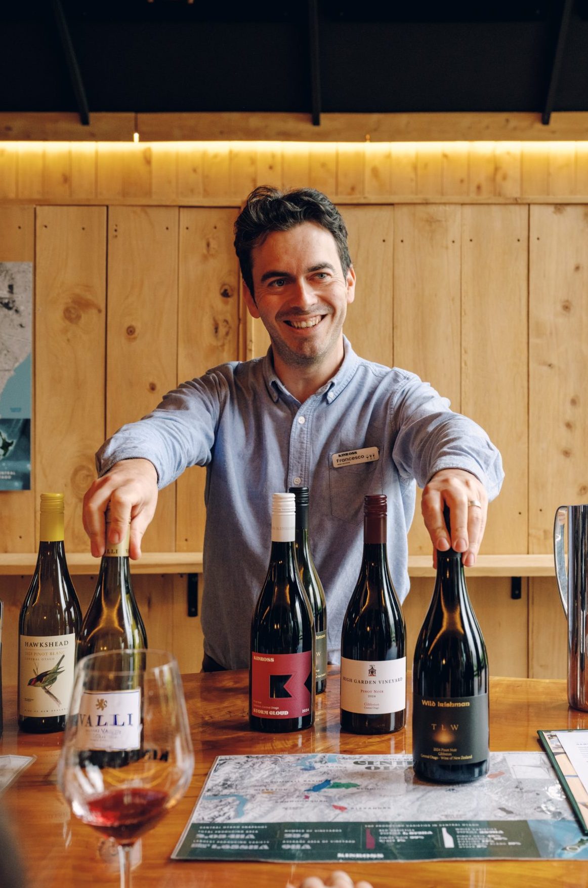 kinross wine tasting host